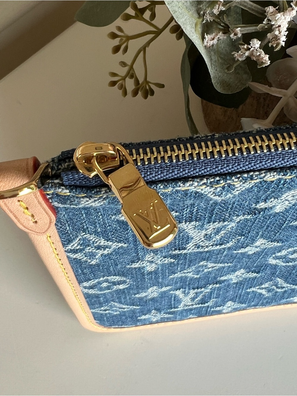 LOUIS VUITTON Monogram Denim Carryall MM Pochette Blue 💙 Like New - Picture 3 of 16